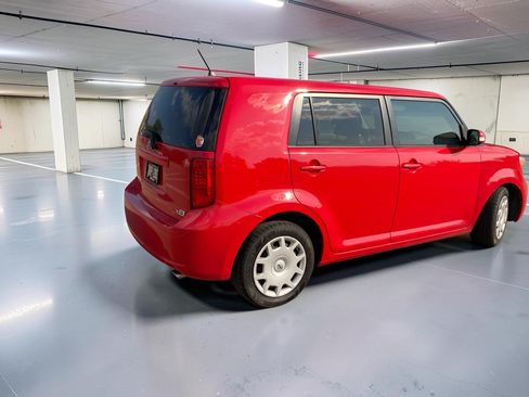Used 2009 Scion xB w/ Release Series 6.0 FWD image 8