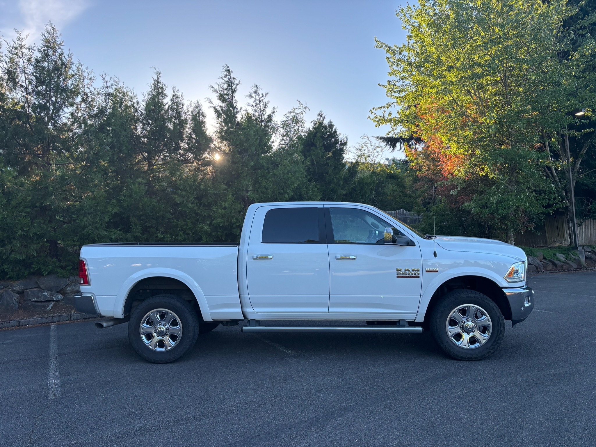 Used 2016 RAM 2500 Laramie AWD/4WD image 8