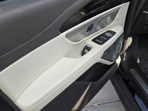 Used 2024 Lincoln Nautilus Black Label w/ Jet Appearance Package (87T) image 15