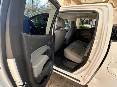 Used 2022 Chevrolet Colorado W/T image 13