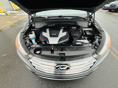 Used 2013 Hyundai Santa Fe GLS image 5