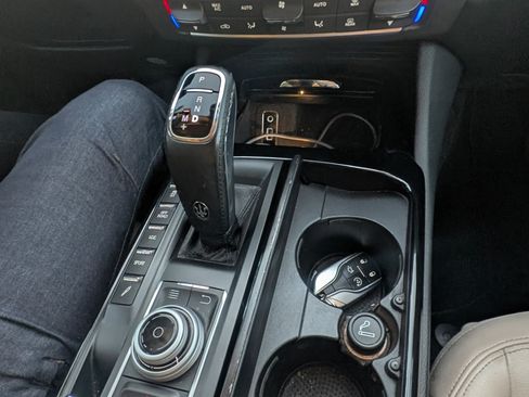 Used 2020 Maserati Levante S image 2