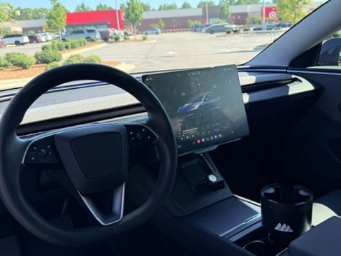 Used 2025 Tesla Model 3 Long Range RWD image 4