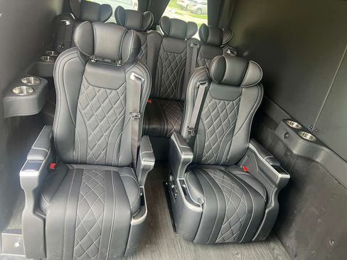 Used 2023 Mercedes-Benz Sprinter 2500 image 16