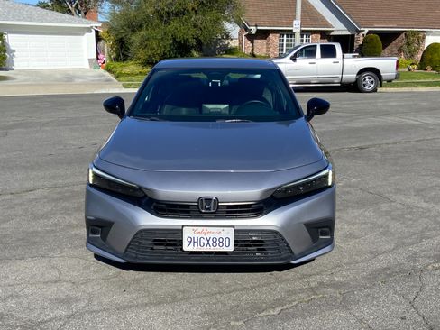 Used 2023 Honda Civic Sport image 5