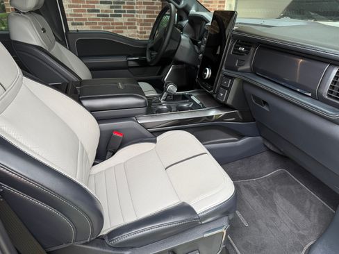 Used 2024 Ford F150 Lightning Platinum image 17