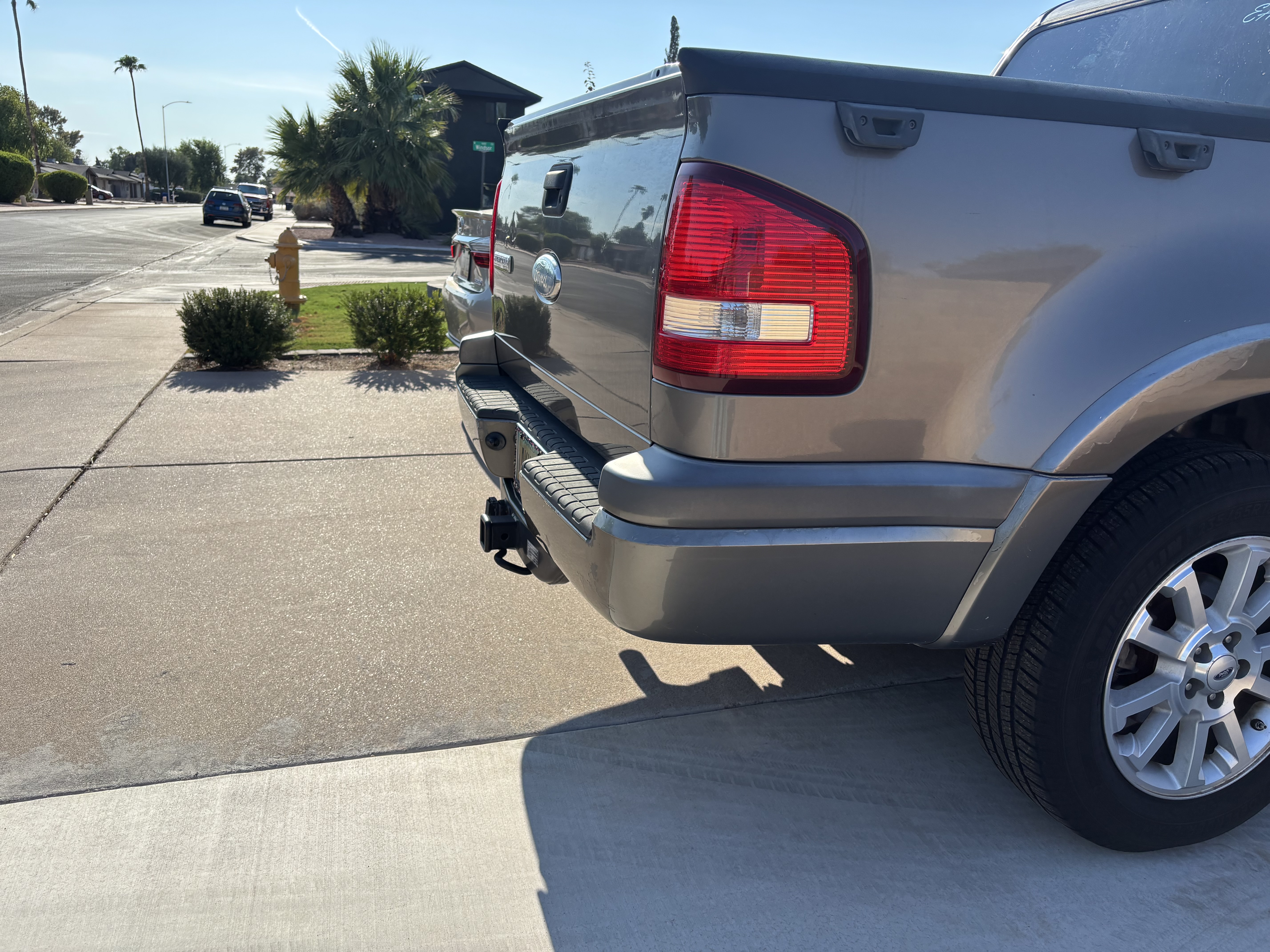 Used 2007 Ford Explorer Sport Trac Limited RWD image 11