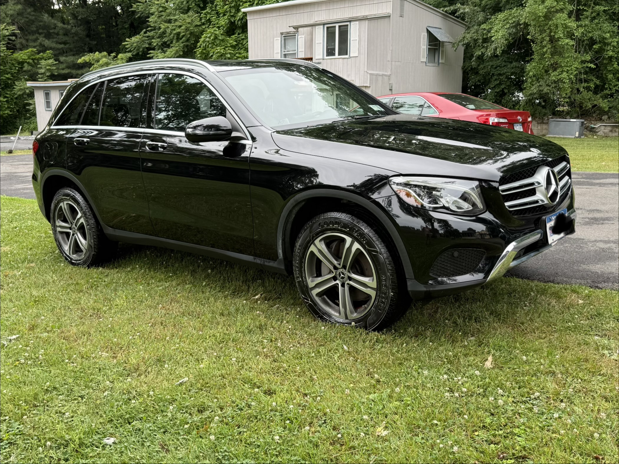 Used 2019 Mercedes-Benz GLC 300 4MATIC image 9