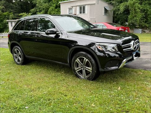 Used 2019 Mercedes-Benz GLC 300 4MATIC image 9
