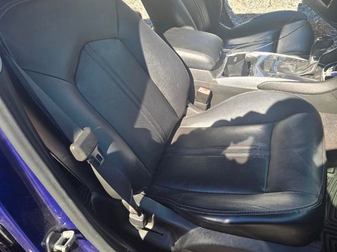 Used 2012 Cadillac SRX Premium image 19