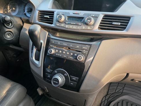 Used 2011 Honda Odyssey EX-L image 14