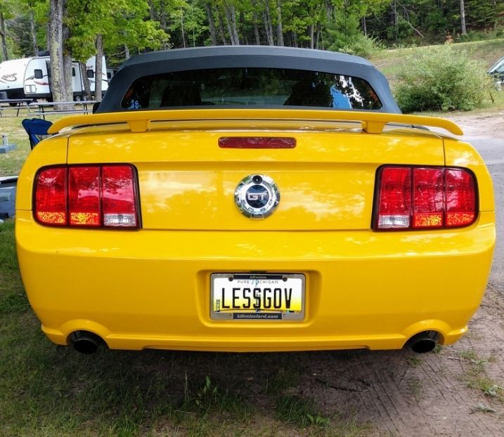 Used 2005 Ford Mustang GT Premium RWD image 16