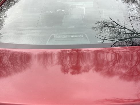 Used 2015 Toyota Camry XLE image 2