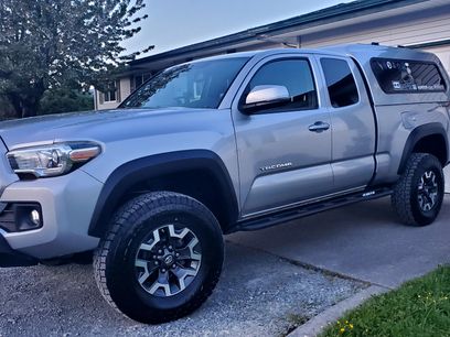 Used 2016 Toyota Tacoma TRD Off-Road w/ Premium & Technology Package