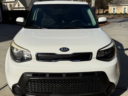 Used 2015 Kia Soul EV image 12