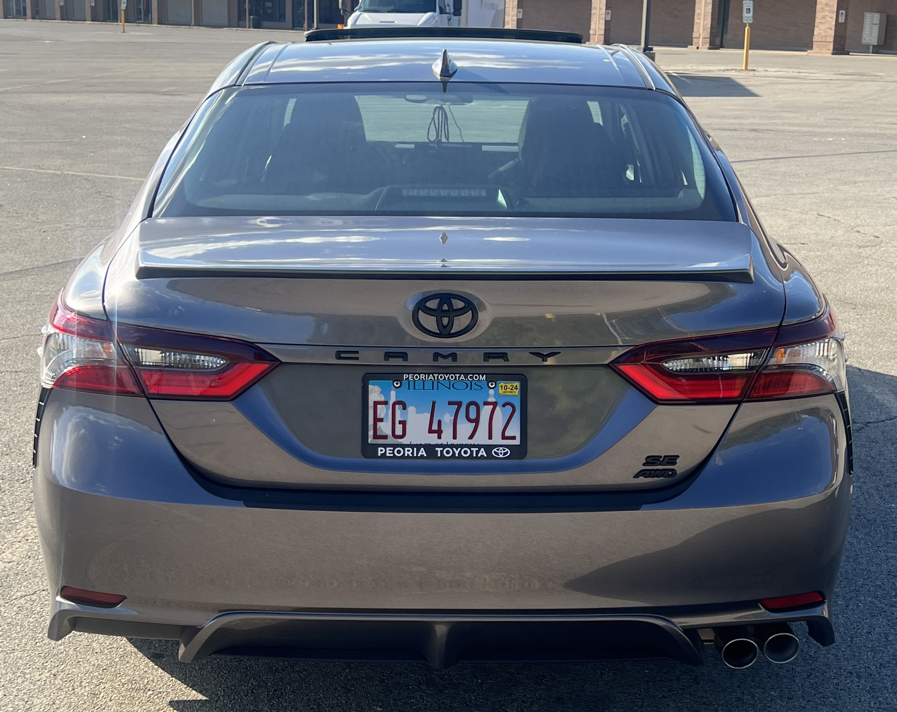 Used 2024 Toyota Camry SE w/ Cold Weather Package AWD/4WD image 2