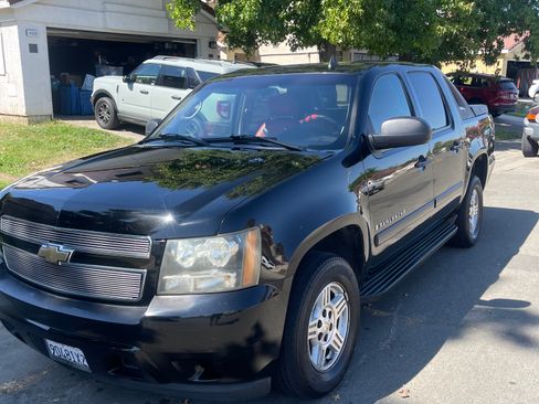 Used 2007 Chevrolet Avalanche LS RWD image 13