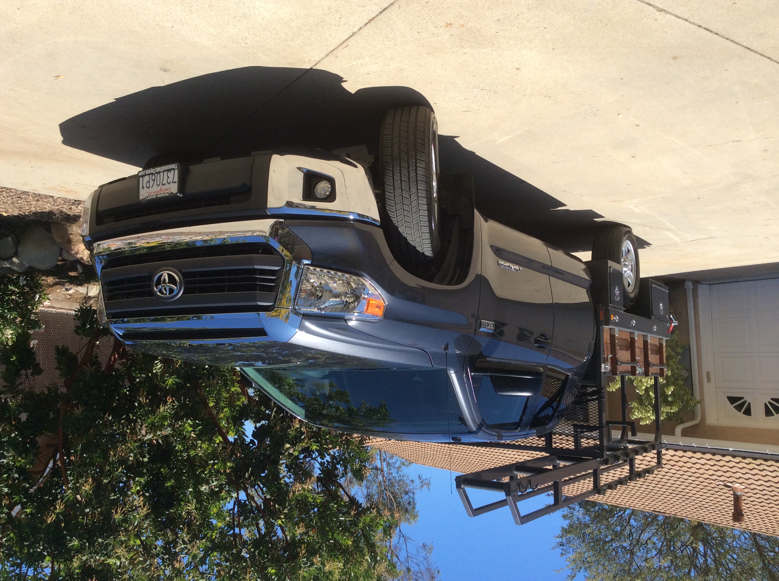 Used 2014 Toyota Tundra SR5 RWD image 1