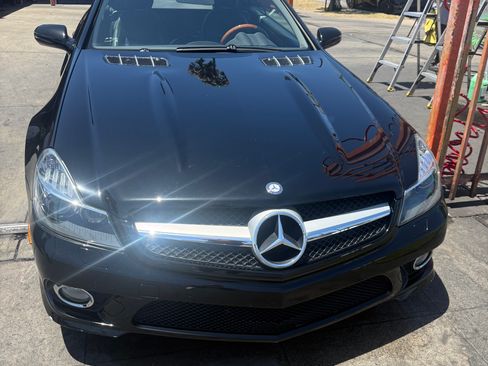 Used 2012 Mercedes-Benz SL 550 image 6