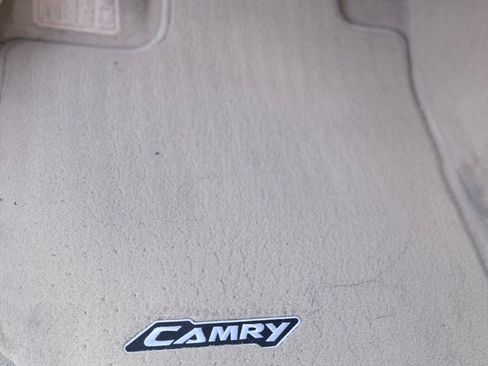 Used 2015 Toyota Camry LE FWD image 22