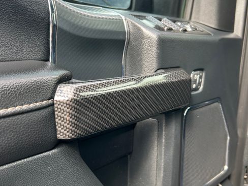 Used 2019 Ford F150 Lariat w/ Equipment Group 502A Luxury image 6