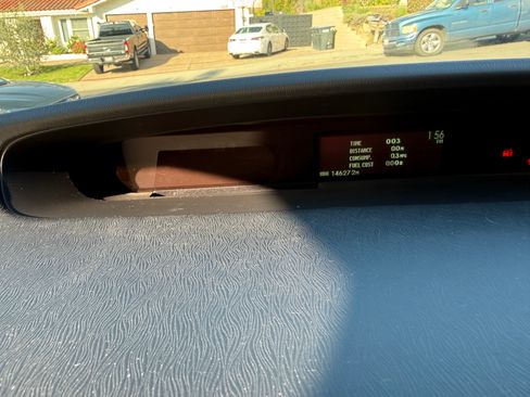 Used 2012 Toyota Prius Four image 9