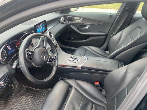 Used 2019 Mercedes-Benz C 300 4MATIC Sedan image 6
