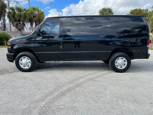 Used 2010 Ford E-250 and Econoline 250 image 4