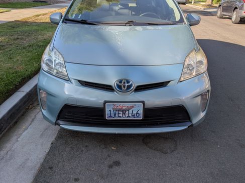 Used 2013 Toyota Prius Four FWD image 4