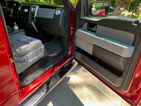 Used 2013 Ford F150 XLT w/ Luxury Equipment Group AWD/4WD image 9