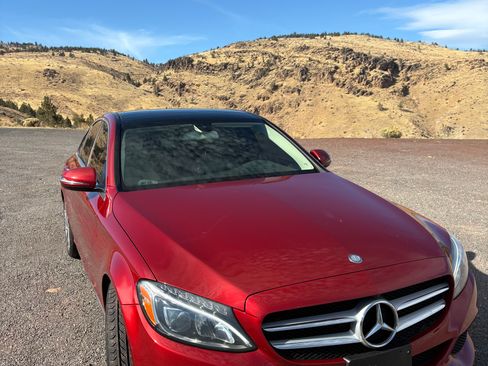 Used 2016 Mercedes-Benz C 300 Sedan w/ Multimedia Package image 8
