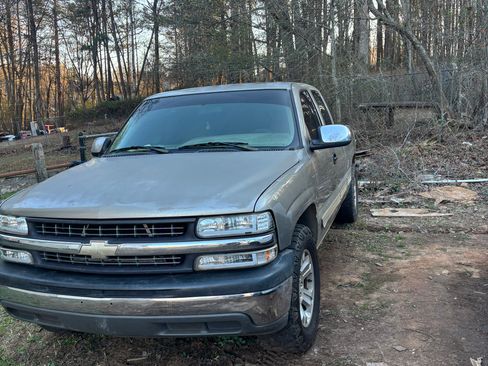 Used 2002 Chevrolet Silverado 1500 LS image 10