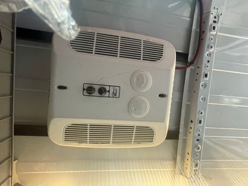 Used 2015 Ford Transit Connect XLT image 18