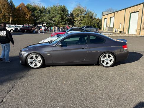 Used 2008 BMW 335i Coupe image 2