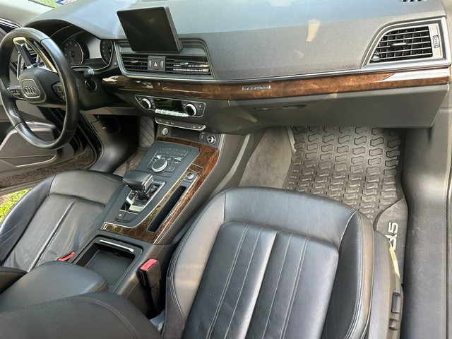 Used 2019 Audi Q5 2.0T Premium AWD/4WD image 4