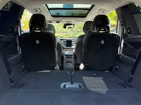 Used 2022 Volvo XC90 T8 Inscription w/ Advanced Package AWD/4WD image 6