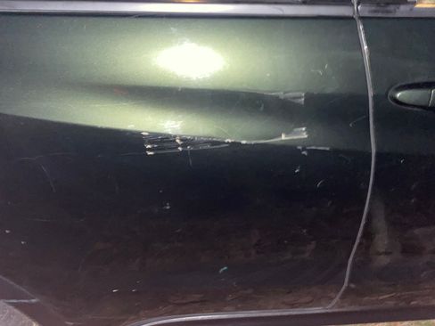 Used 2017 Honda HR-V EX image 10