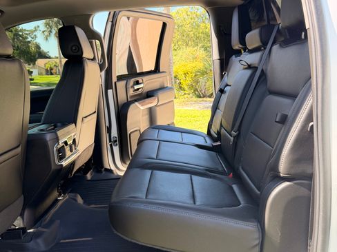 Used 2020 Chevrolet Silverado 2500 LTZ w/ LTZ Convenience Package image 13