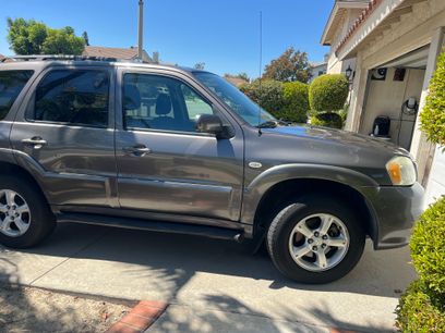Used 2005 MAZDA Tribute s w/ Package 1