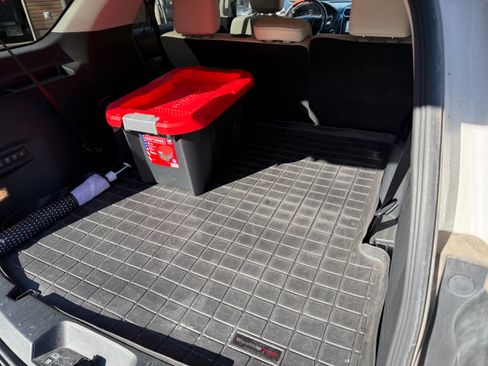 Used 2018 Ford Explorer Platinum image 20