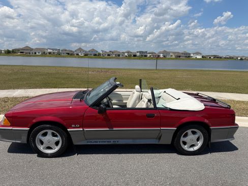Used 1992 Ford Mustang GT RWD image 5
