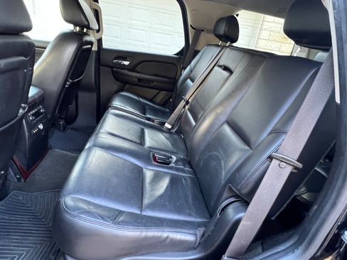 Used 2008 Cadillac Escalade AWD image 6