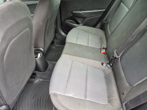 Used 2022 Hyundai Accent SE FWD image 6