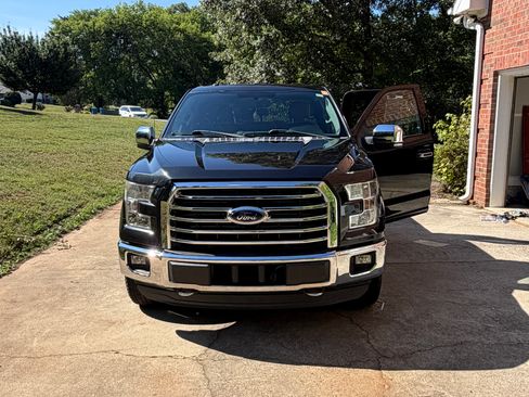 Used 2015 Ford F150 XLT w/ Equipment Group 301A Mid AWD/4WD image 2
