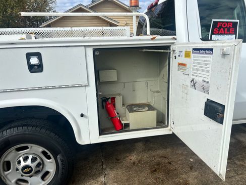 Used 2016 Chevrolet Silverado 2500 W/T w/ WT Fleet Convenience Package image 8