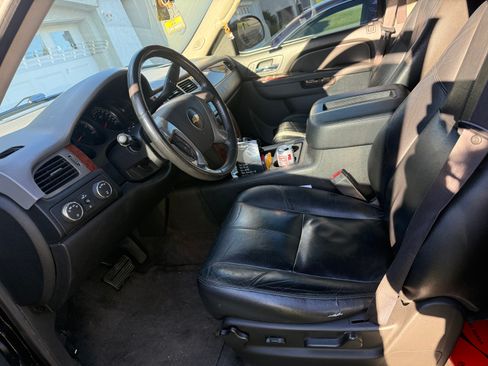 Used 2012 Chevrolet Tahoe LT image 6