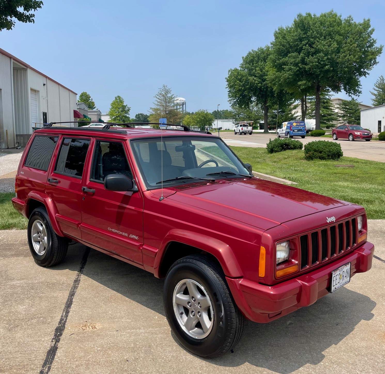 Used 1998 Jeep Cherokee 4WD 4-Door image 1
