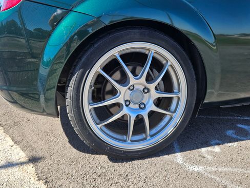 Used 2003 Toyota MR2 image 22