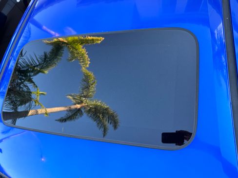 Used 2018 Honda Civic EX image 9