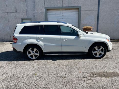 Used 2009 Mercedes-Benz GL 450 4MATIC image 4